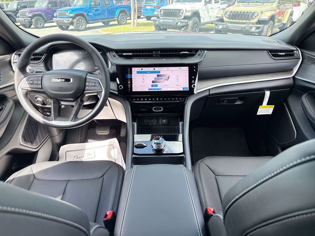 New 2026 Jeep Grand Cherokee L Limited AWD/4WD image 28