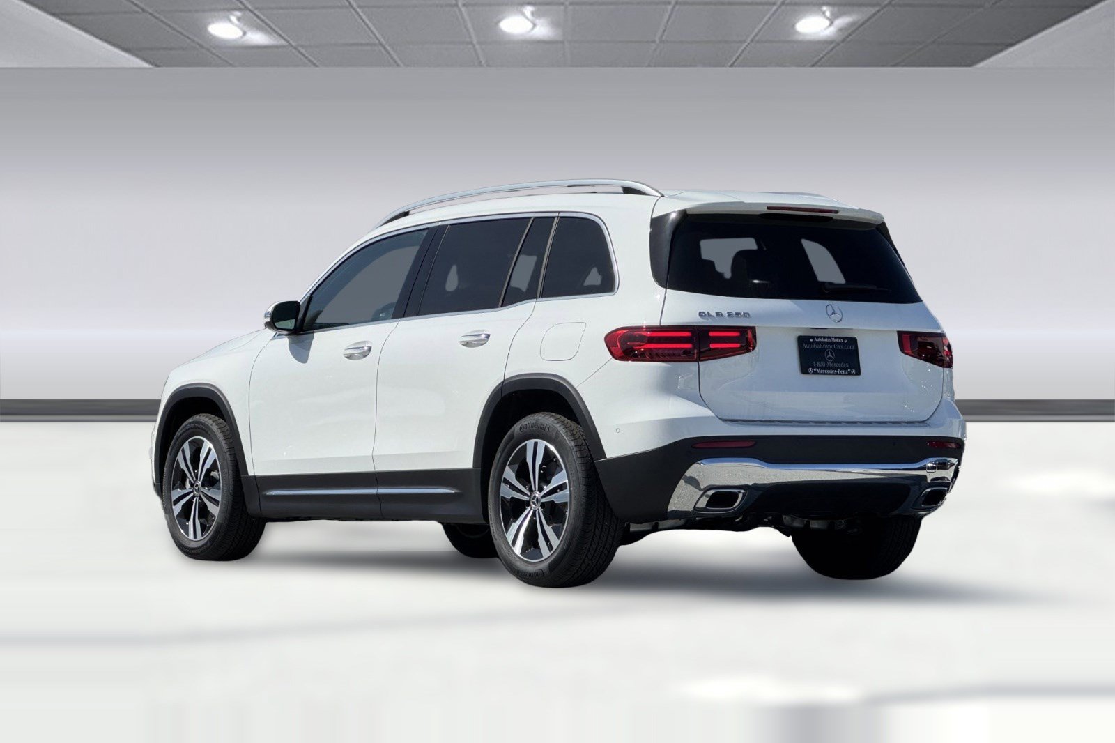 New 2026 Mercedes-Benz GLB 250 image 3