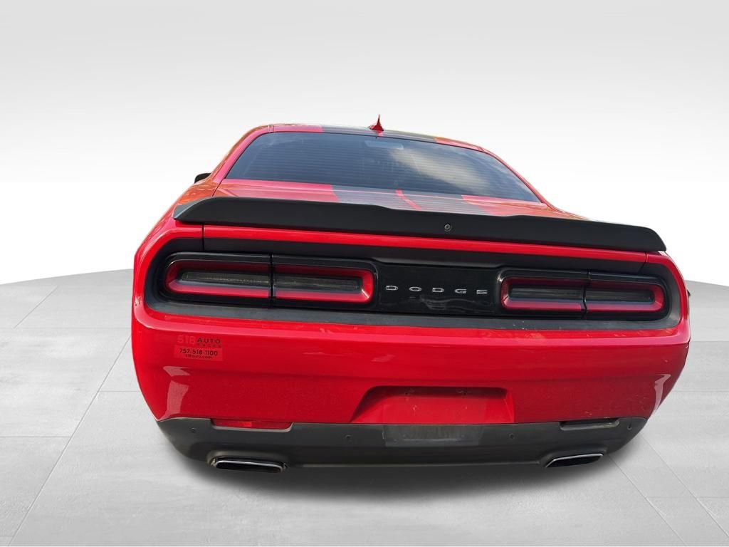 Used 2018 Dodge Challenger SXT w/ Blacktop Package image 14