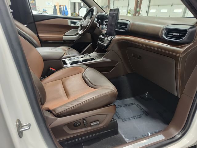 Used 2022 Ford Explorer King Ranch w/ Premium Technology Package AWD/4WD image 23