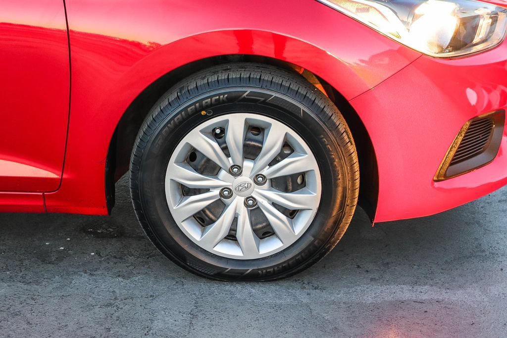 Used 2022 Hyundai Accent SE FWD image 11