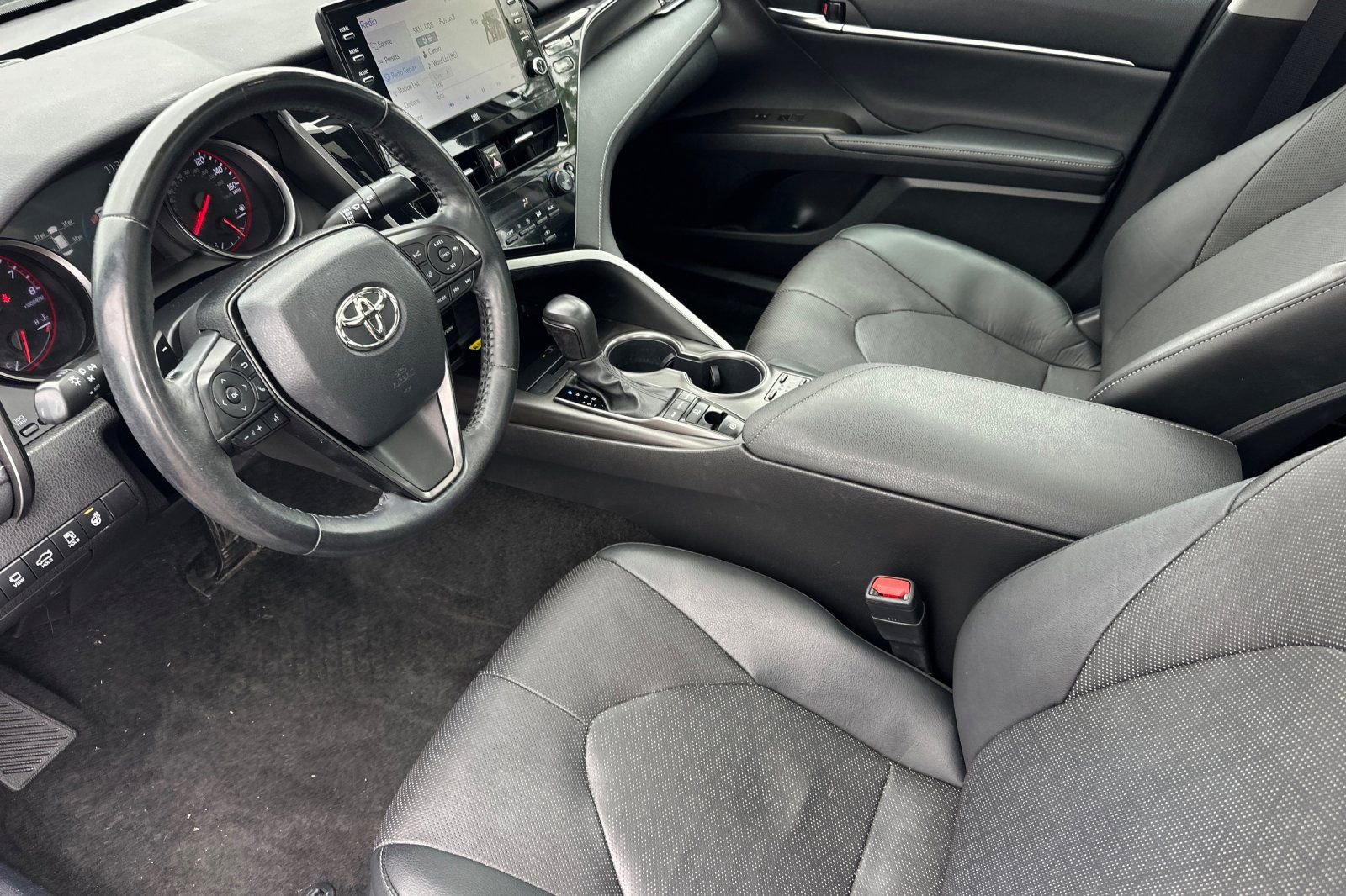 Used 2022 Toyota Camry XSE w/ Navigation Package FWD image 10