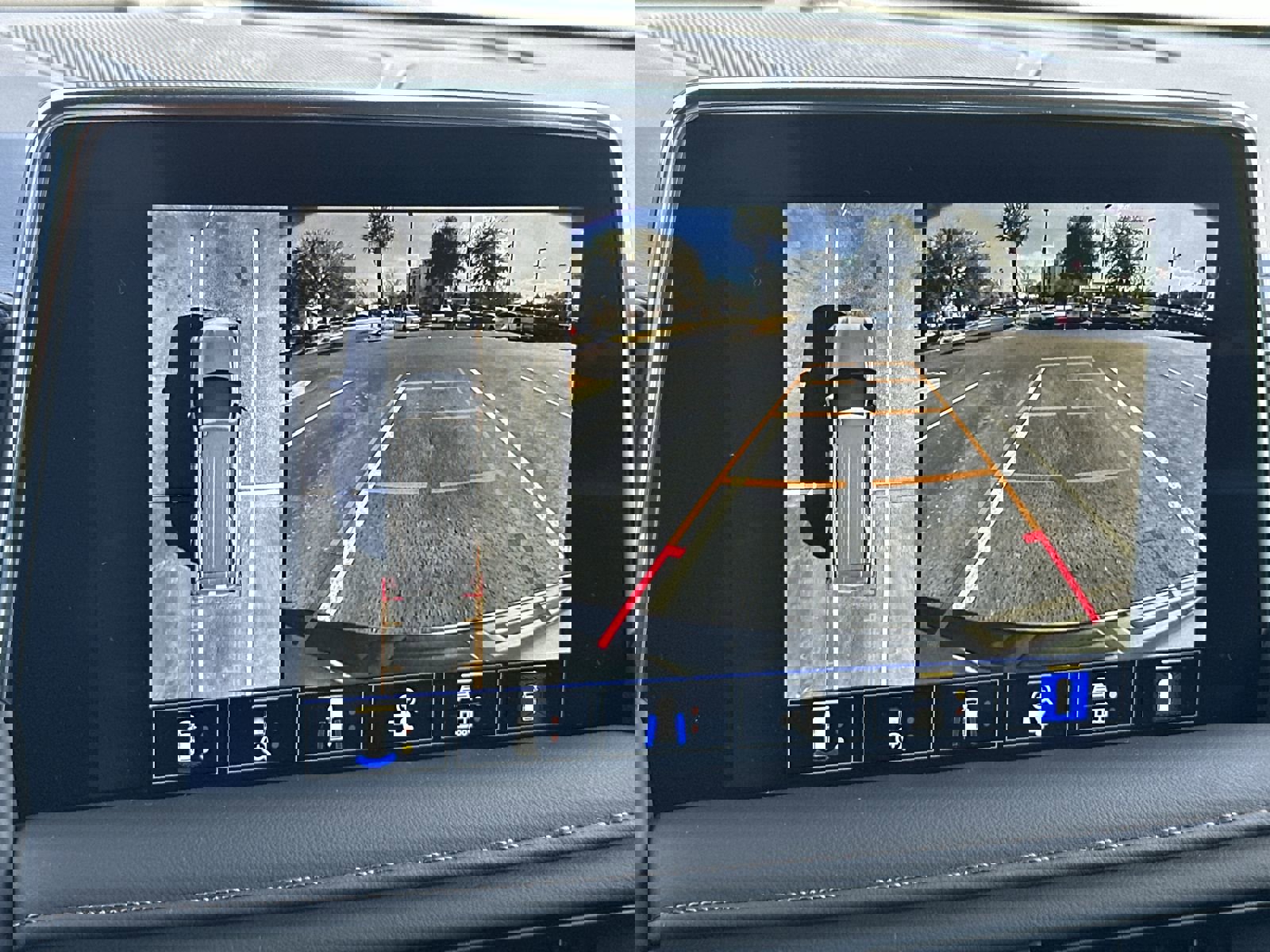 Used 2024 Chevrolet Tahoe High Country w/ Premium Package image 27