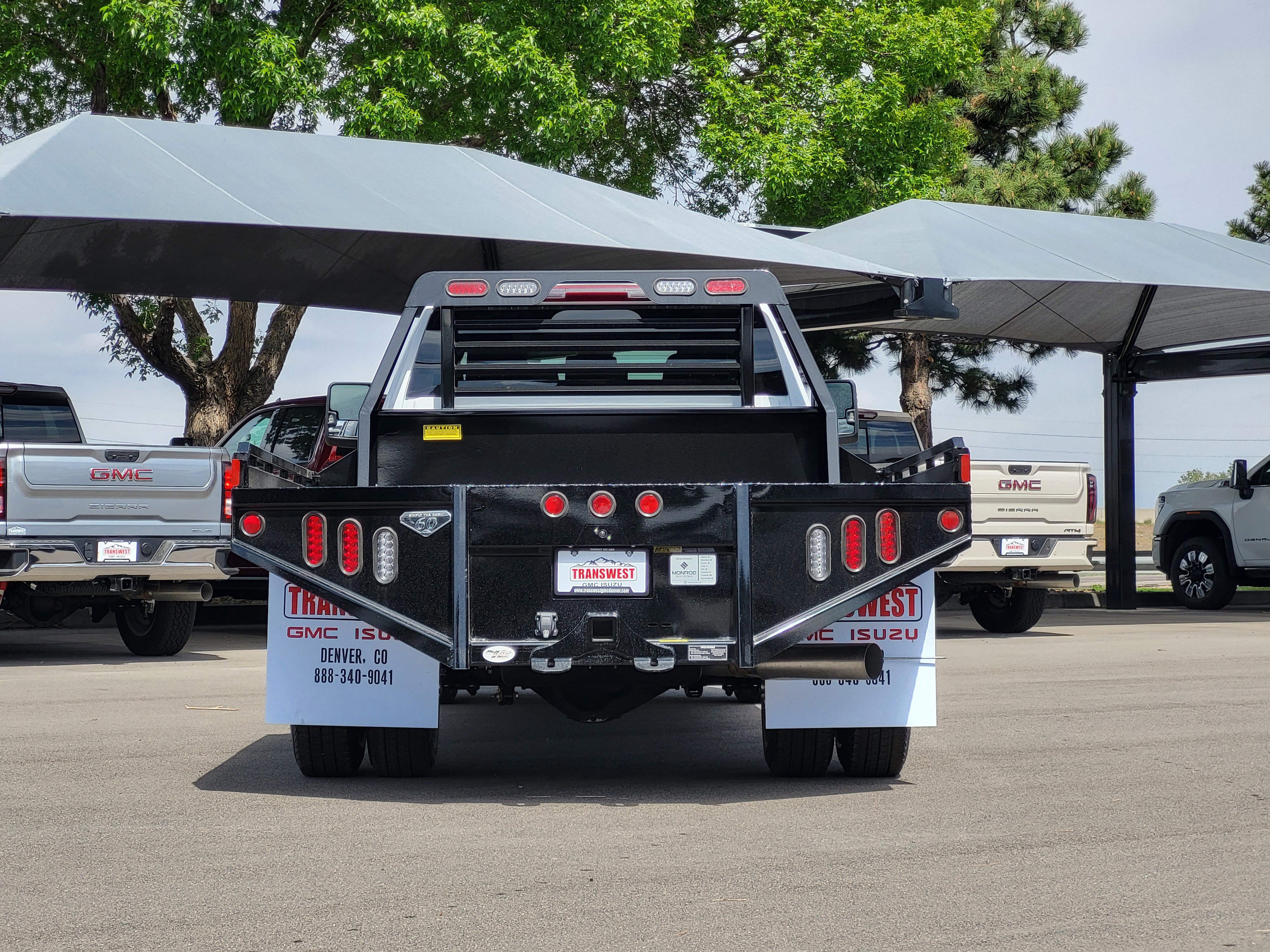 Used 2023 GMC Sierra 3500 Pro w/ Convenience Package AWD/4WD image 9