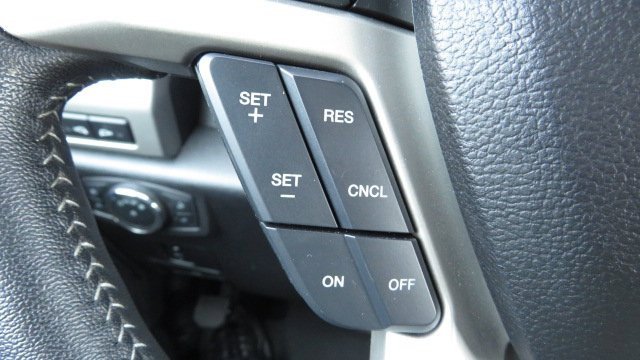 Certified 2020 Ford F250 Lariat w/ Lariat Value Package image 25