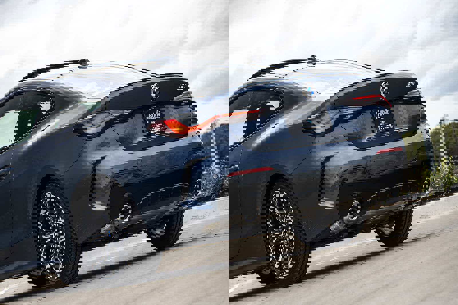 Used 2025 BMW 430i Coupe w/ M Sport Package image 5