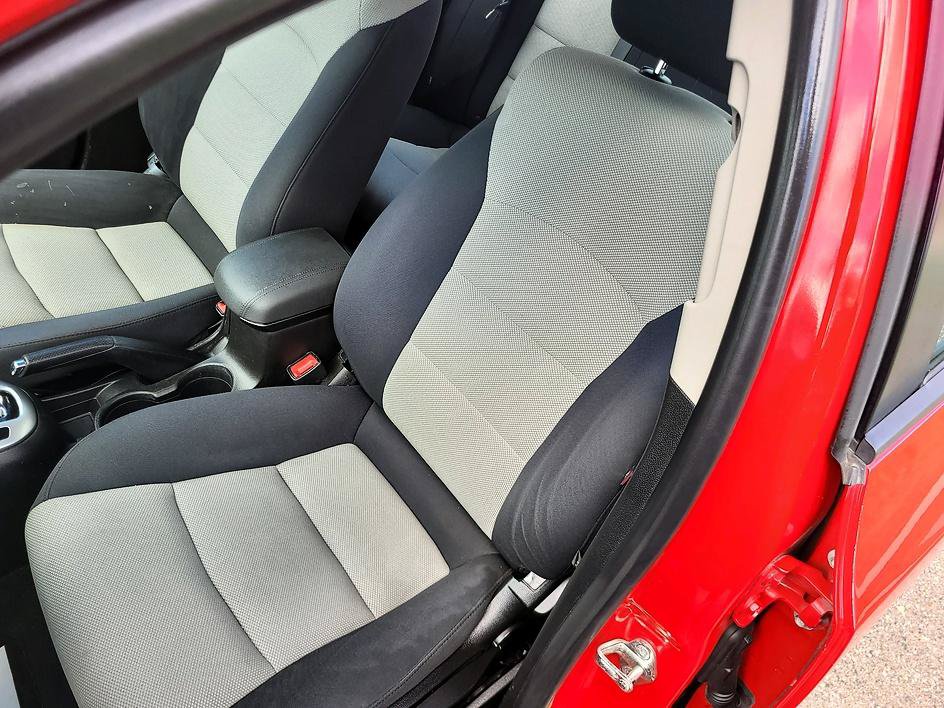 Used 2016 Chevrolet Cruze LS FWD image 23