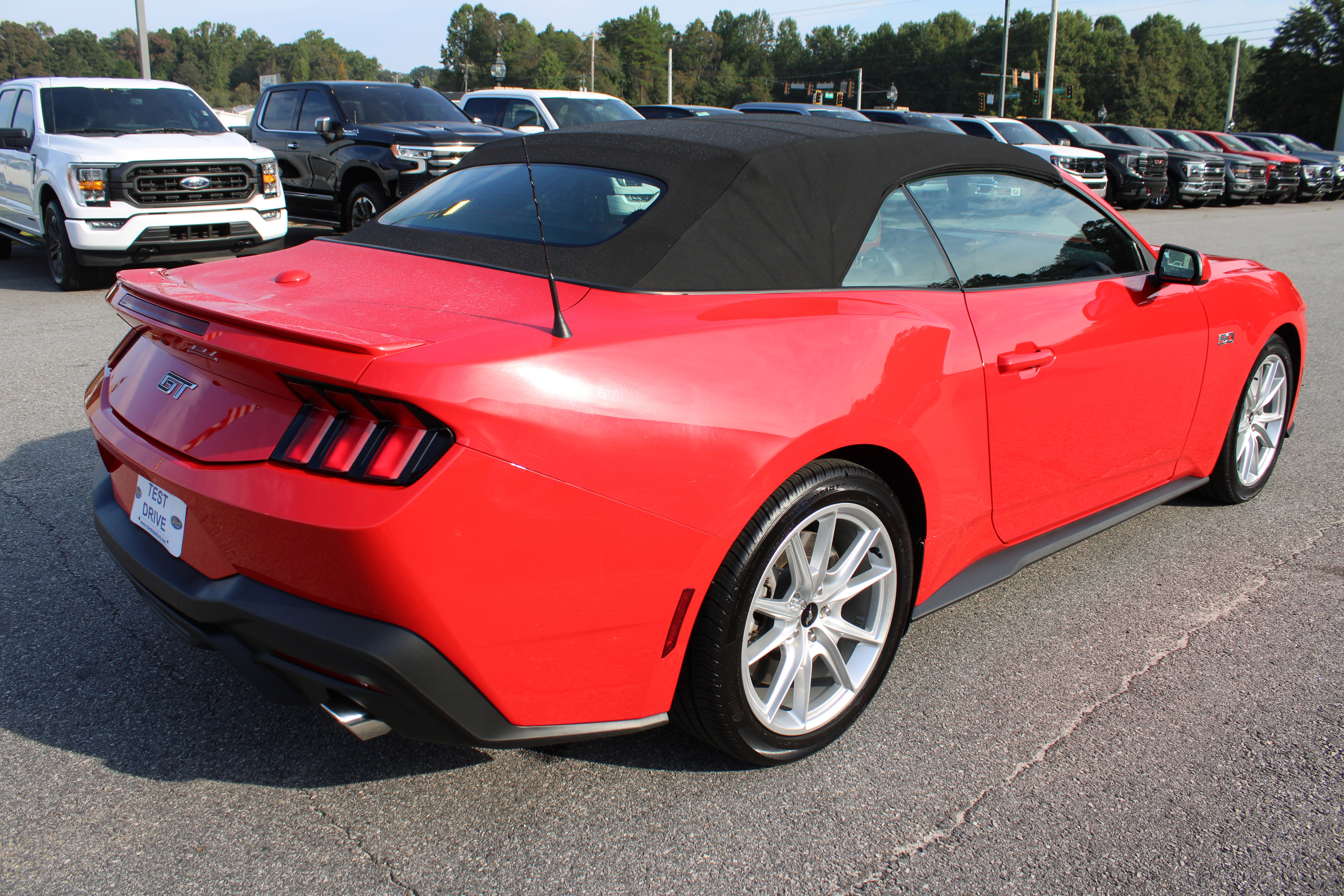 Used 2024 Ford Mustang GT Premium image 6