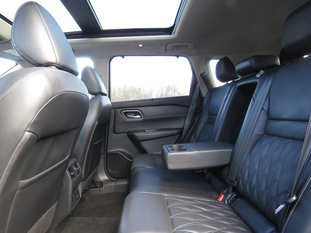 Used 2021 Nissan Rogue Platinum image 20