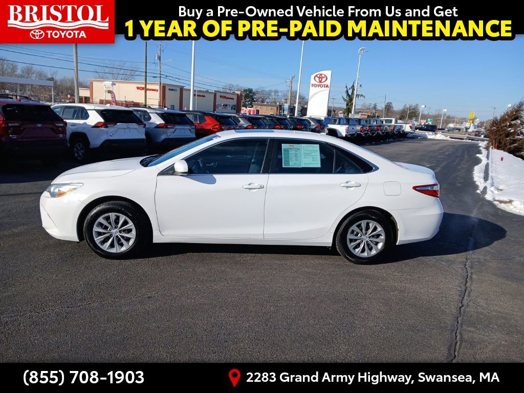 Used 2016 Toyota Camry LE image 4