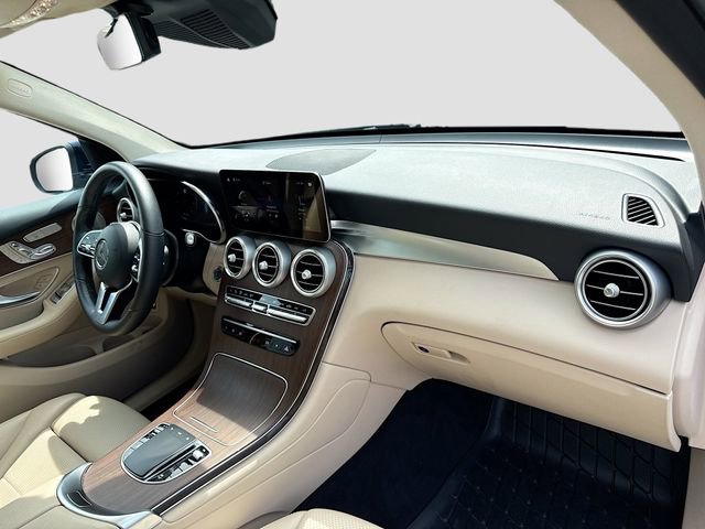 Used 2021 Mercedes-Benz GLC 300 4MATIC image 33