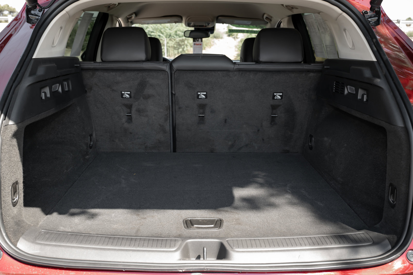 Used 2023 Buick Envision Essence image 37