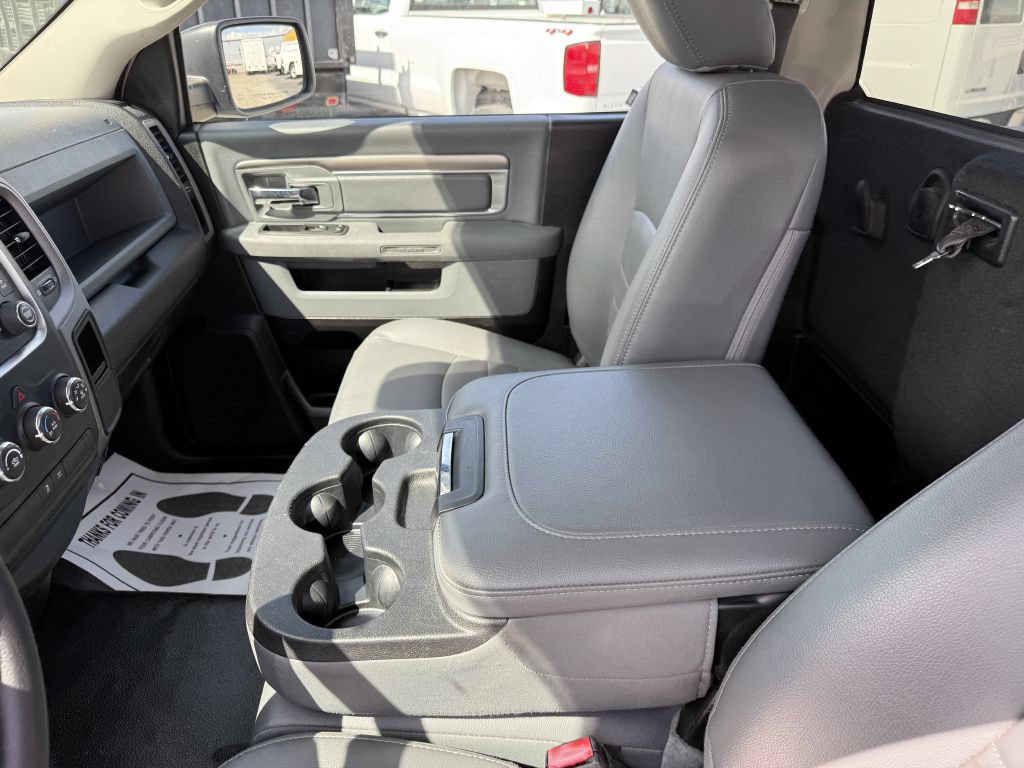 Used 2018 RAM 1500 Express RWD image 16