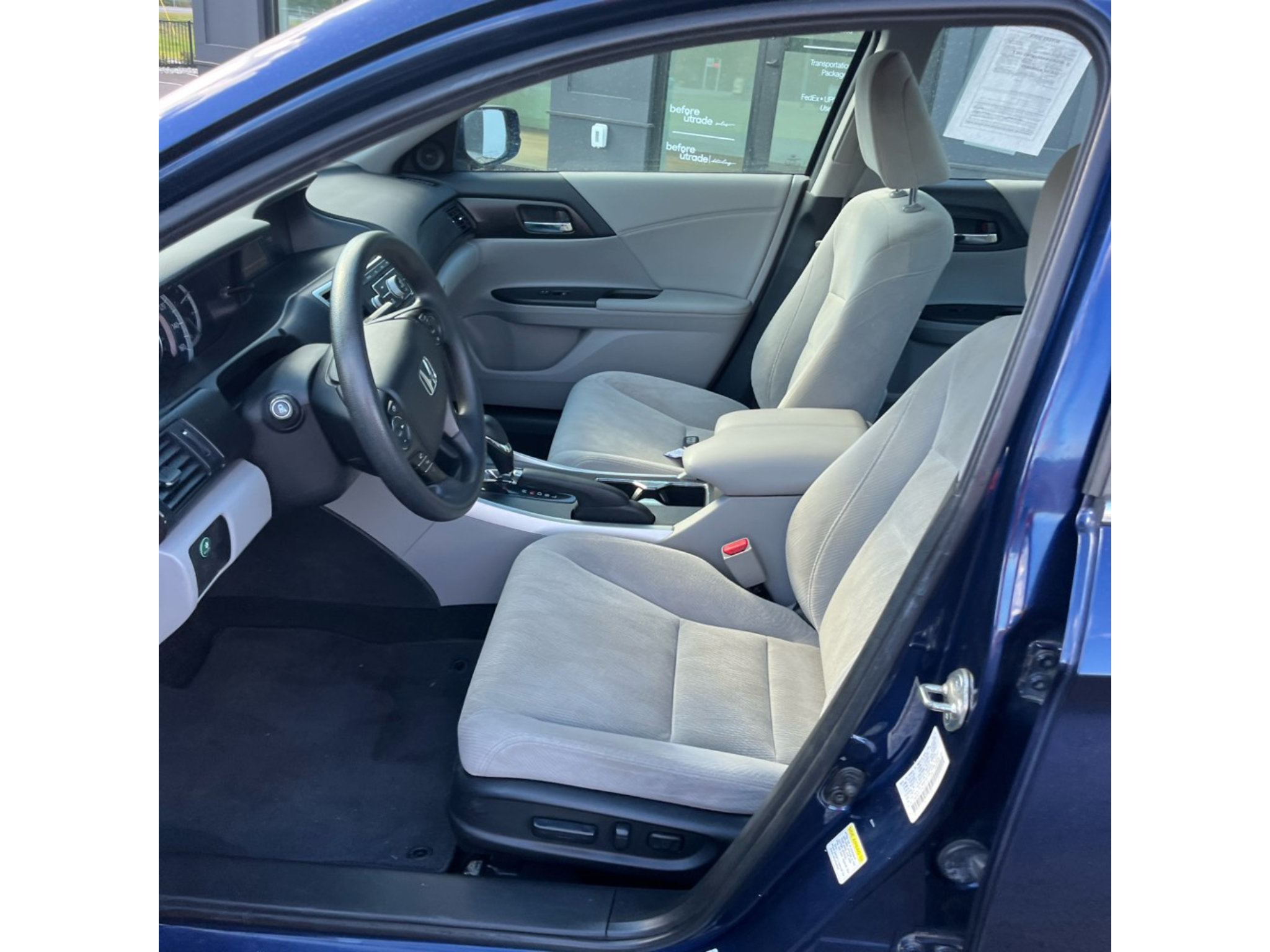 Used 2015 Honda Accord EX image 9