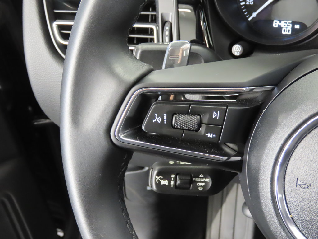 Certified 2026 Porsche Macan AWD/4WD image 20