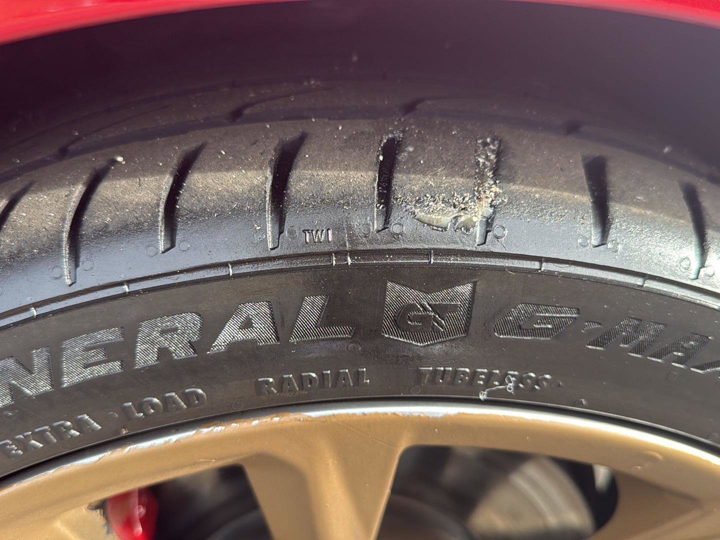 Used 2020 Cadillac CT4 V w/ Climate Package image 10