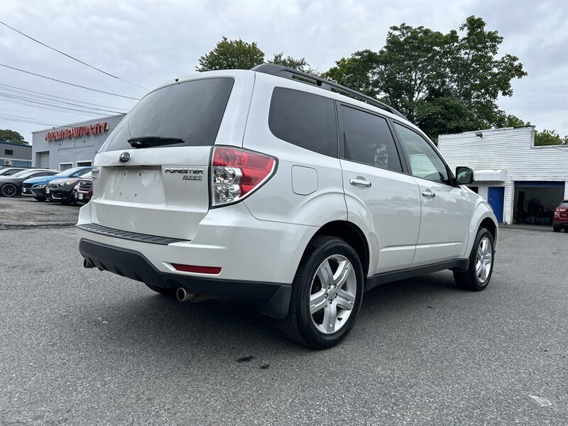 Used 2010 Subaru Forester 2.5X Limited AWD/4WD image 4