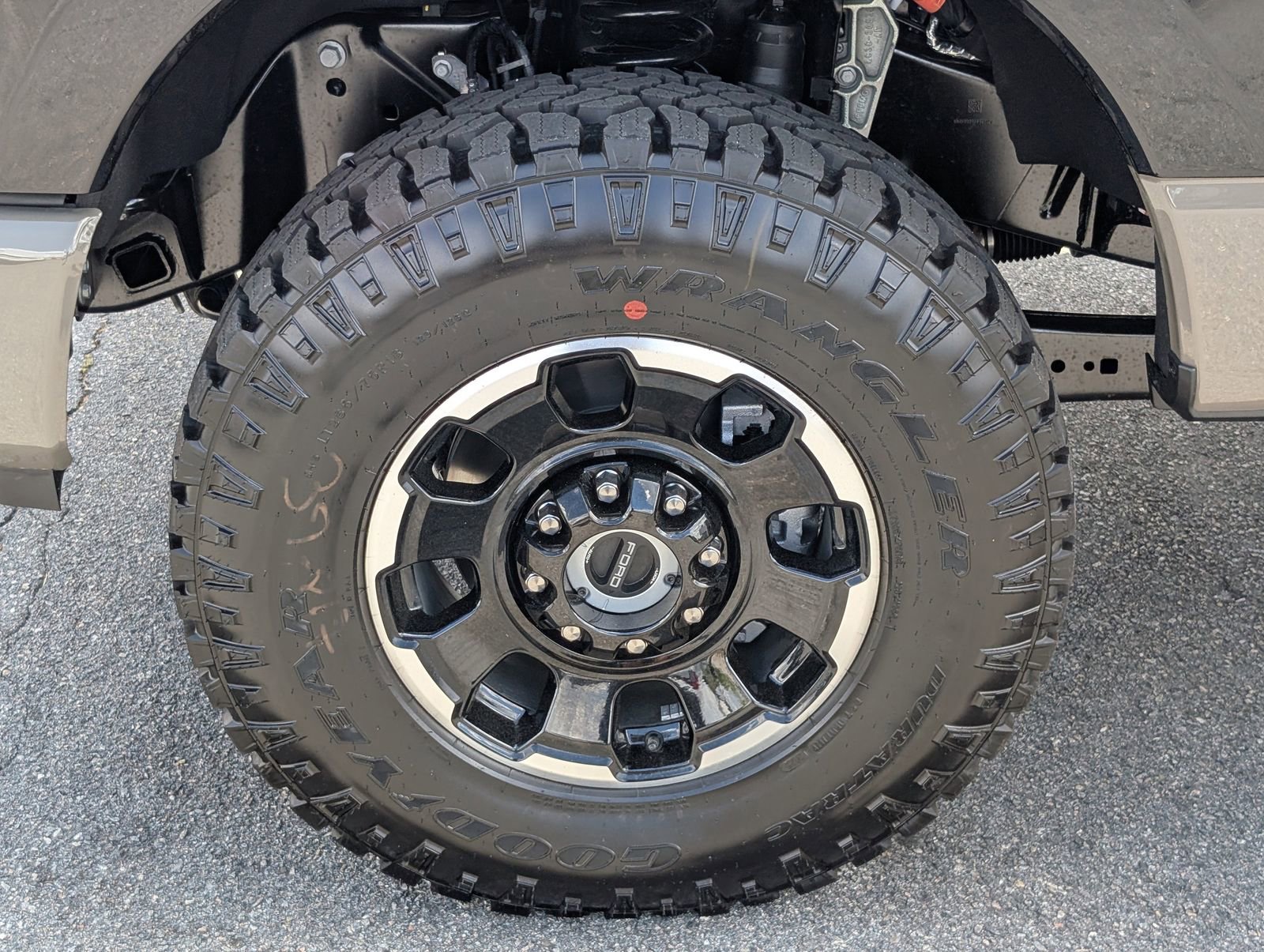 New 2026 Ford F250 4x4 Crew Cab Super Duty image 13