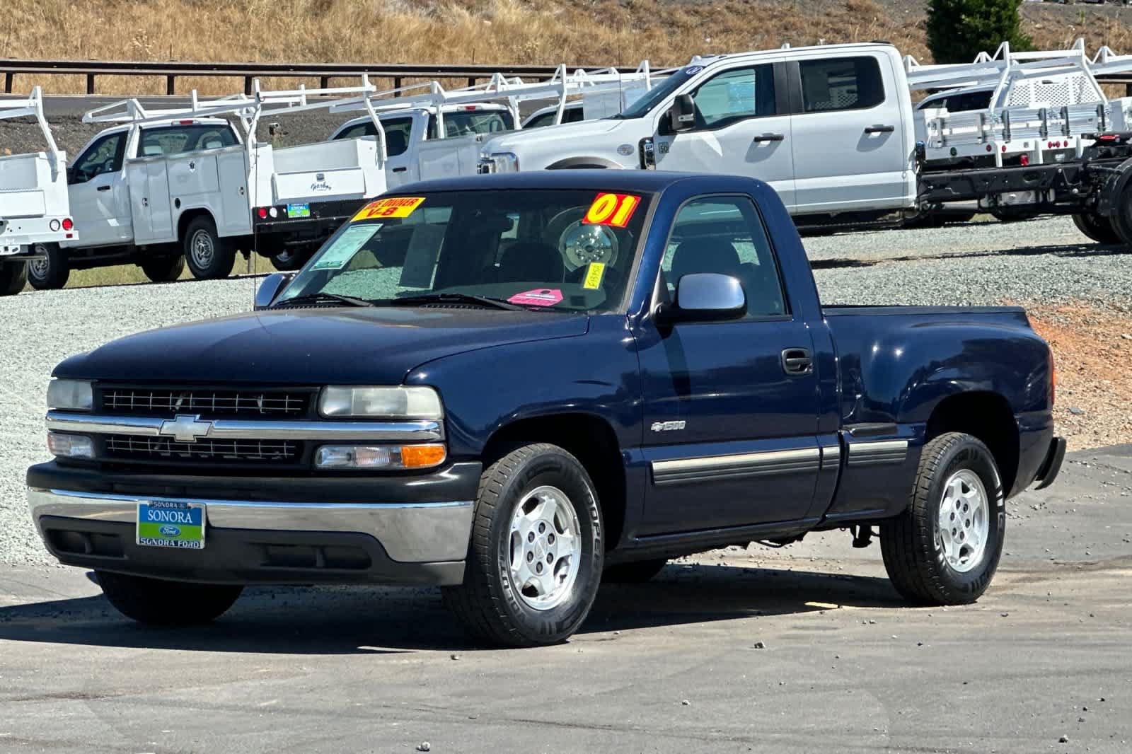 Used 2001 Chevrolet Silverado 1500 LS w/ Firm Ride Suspension Pkg RWD image 8