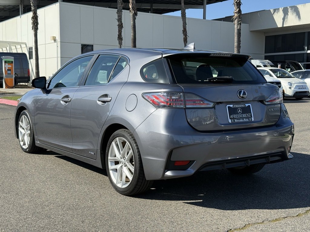 Used 2017 Lexus CT 200h image 8