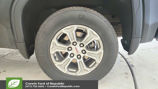 Used 2025 GMC Sierra 1500 SLT AWD/4WD image 24
