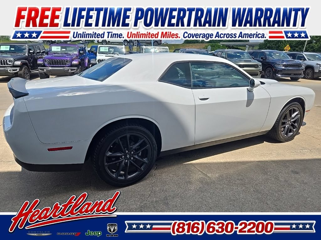 Used 2022 Dodge Challenger GT w/ Blacktop Package AWD/4WD image 13