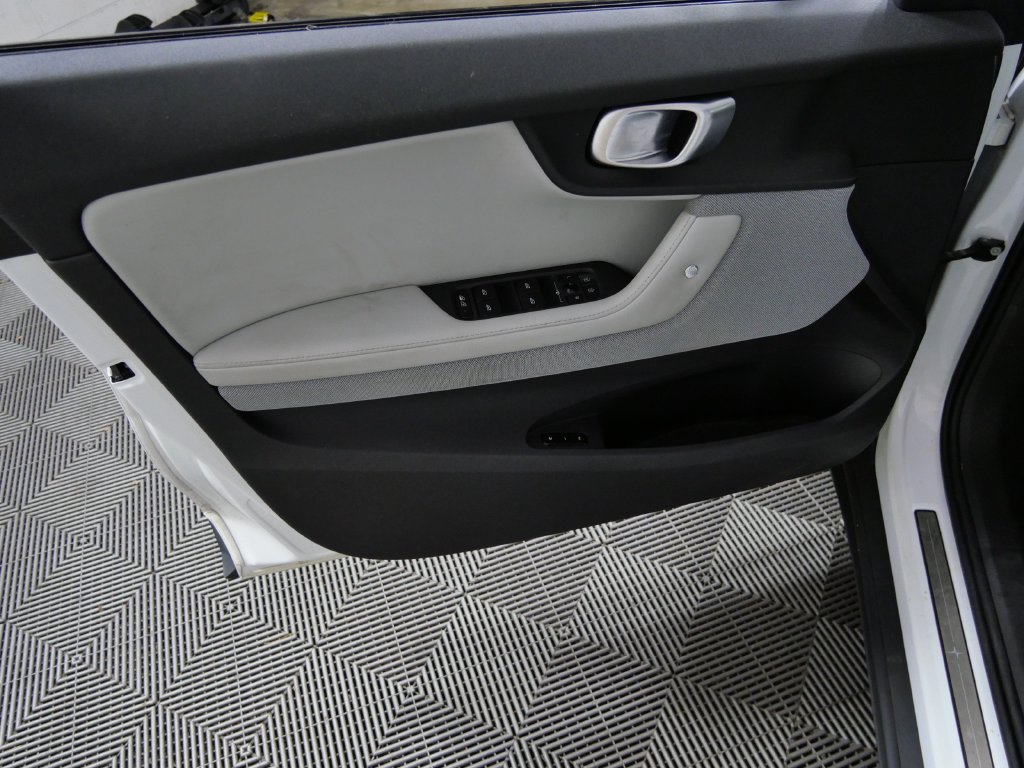 Used 2023 Polestar Polestar 2 w/ Pilot Pack AWD/4WD image 15