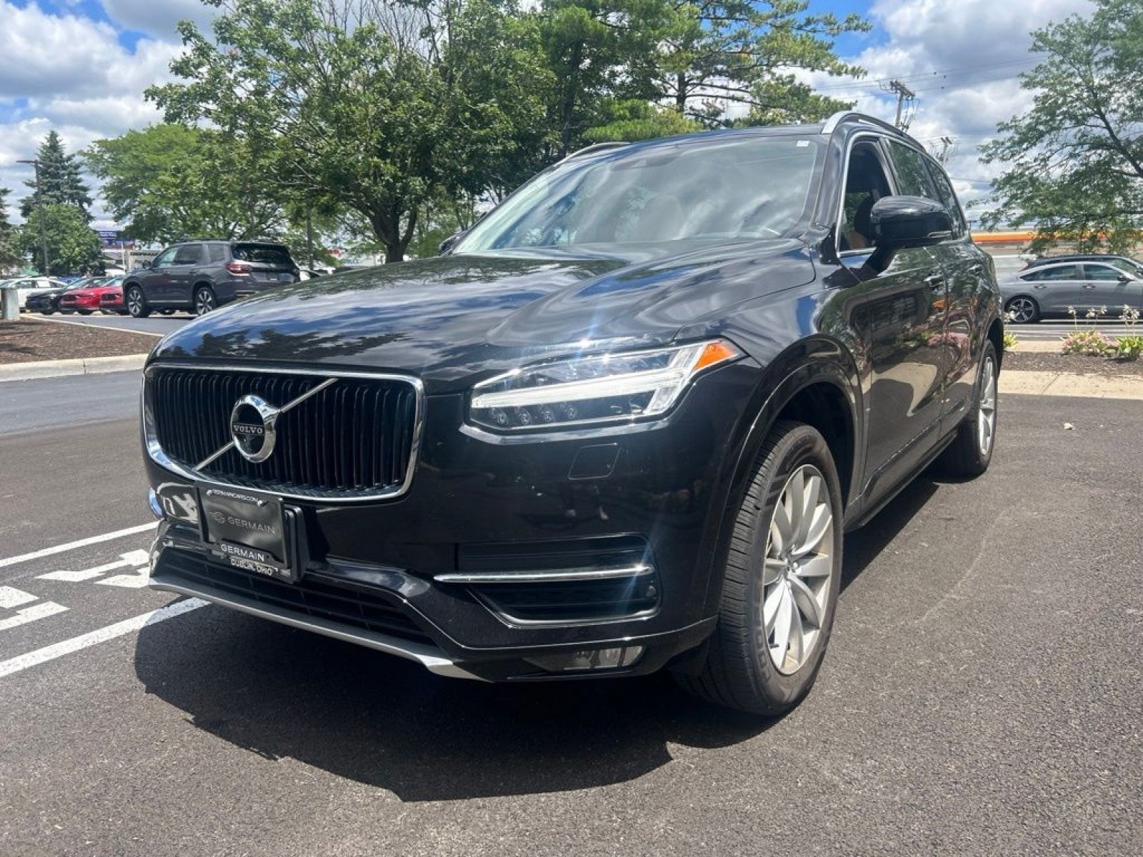Used 2016 Volvo XC90 T6 Momentum w/ Momentum Plus Package AWD/4WD image 4