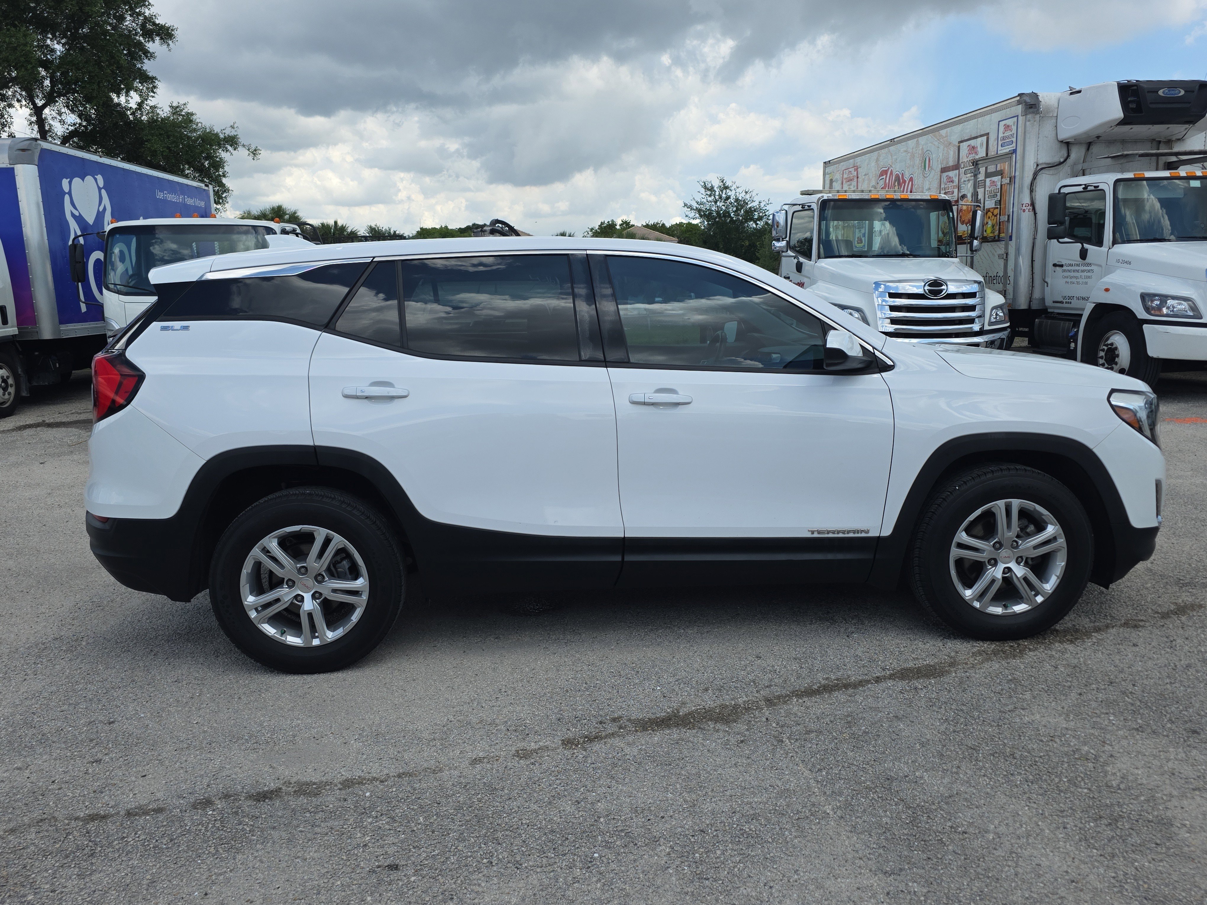 Used 2018 GMC Terrain SLE FWD image 8