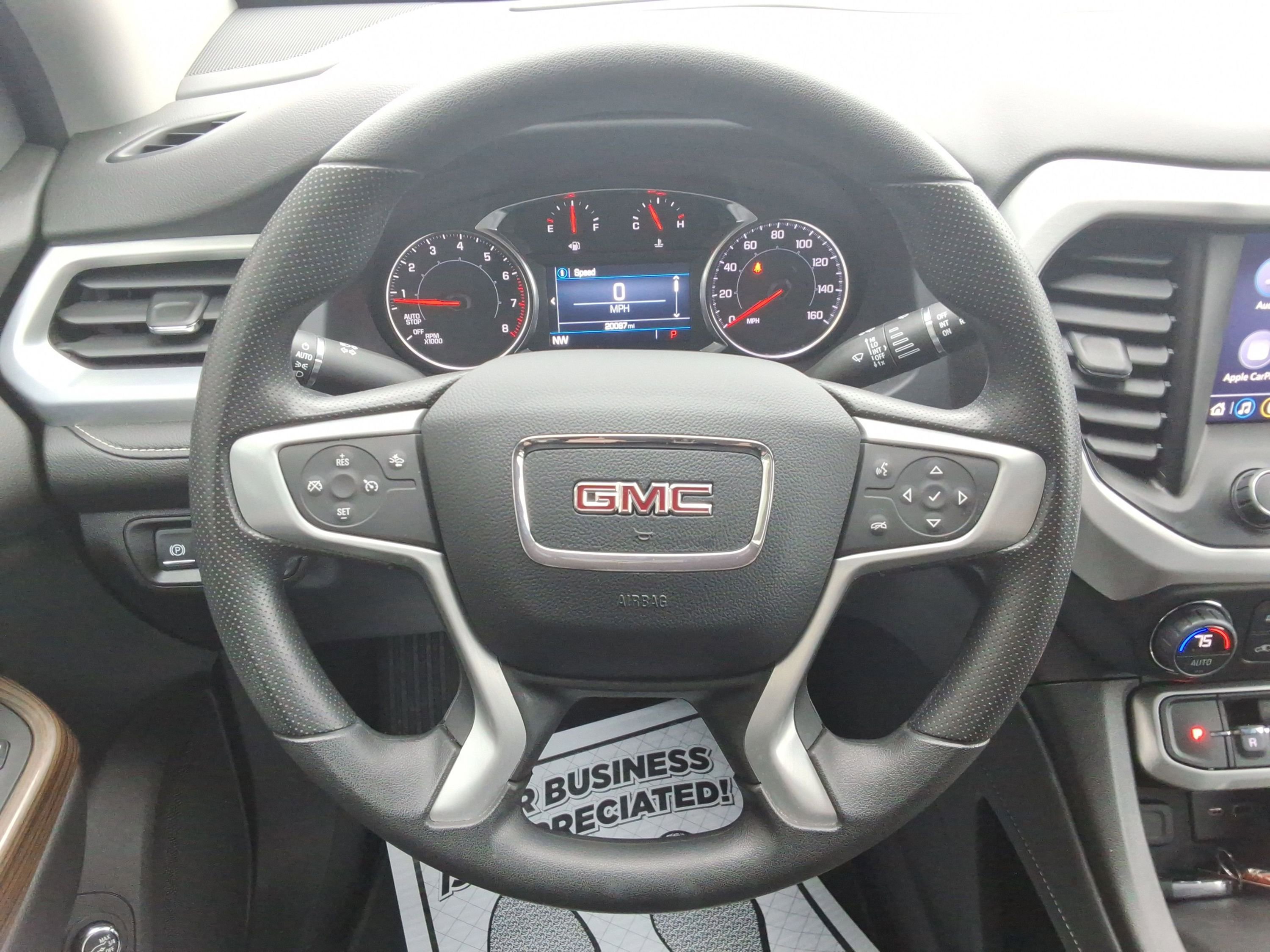 Used 2023 GMC Acadia SLE w/ Driver Convenience Package image 11