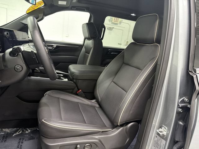 Certified 2026 Chevrolet Suburban Premier w/ Sun And Tow Package AWD/4WD image 22