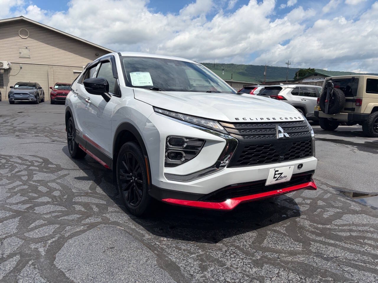 Used 2023 Mitsubishi Eclipse Cross Ralliart AWD/4WD image 2