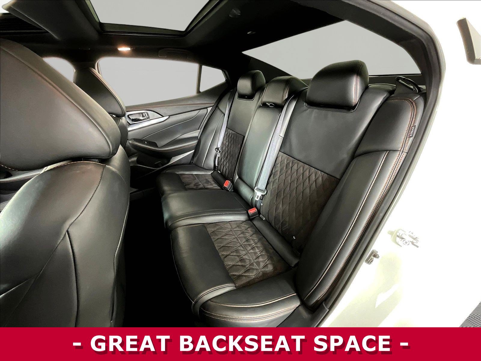 Used 2019 Nissan Maxima SR w/ Premium Package FWD image 22