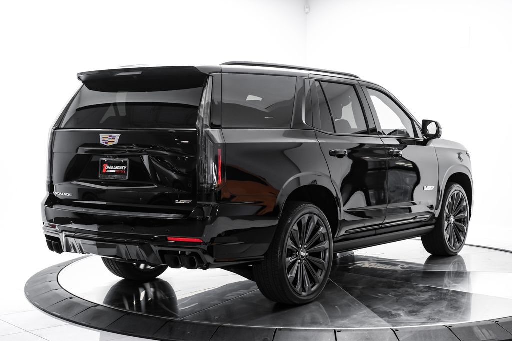 Used 2026 Cadillac Escalade V AWD/4WD image 8