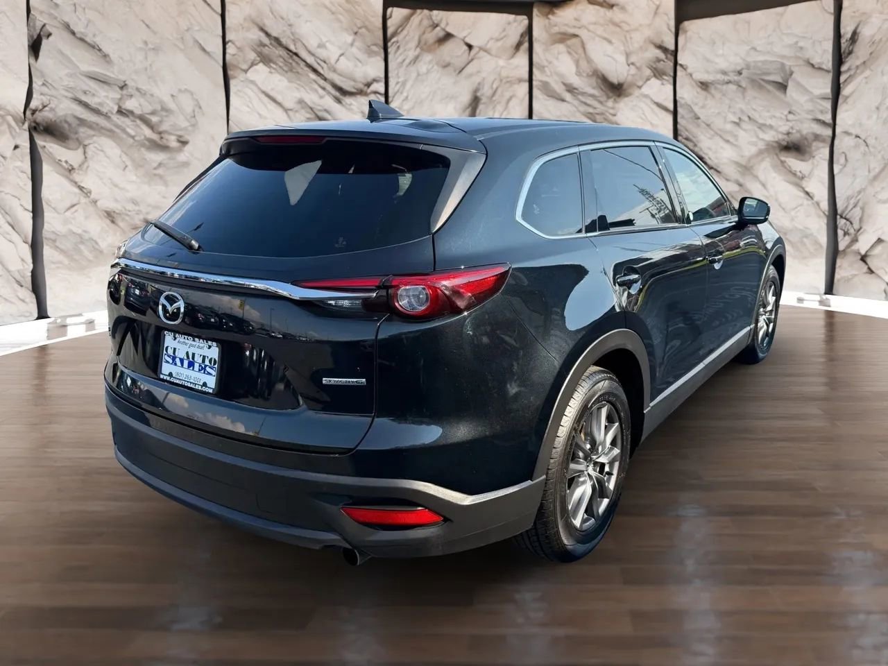 Used 2023 MAZDA CX-9 Touring image 5