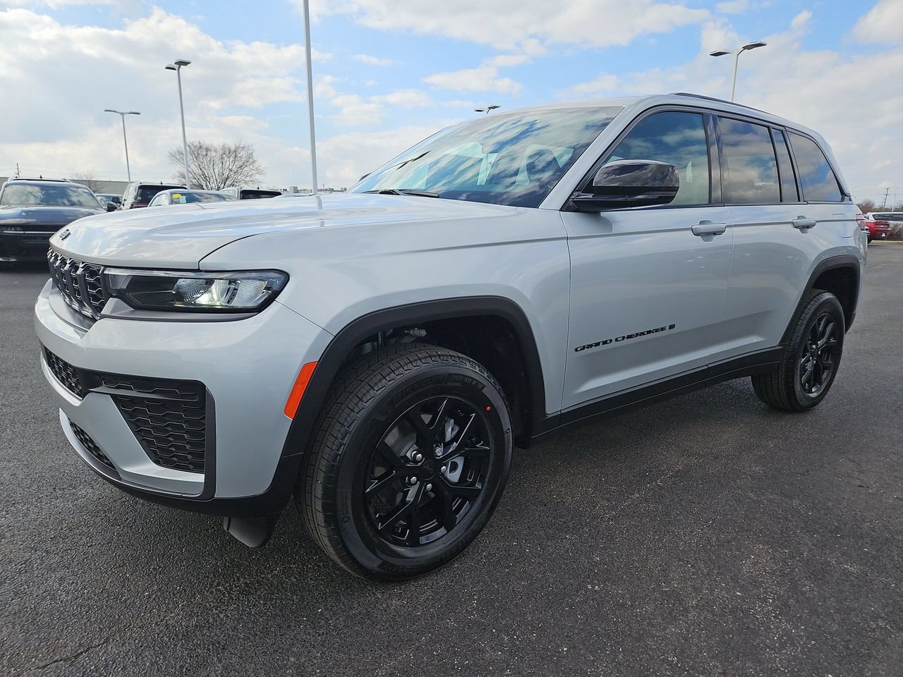 New 2026 Jeep Grand Cherokee Altitude AWD/4WD image 3