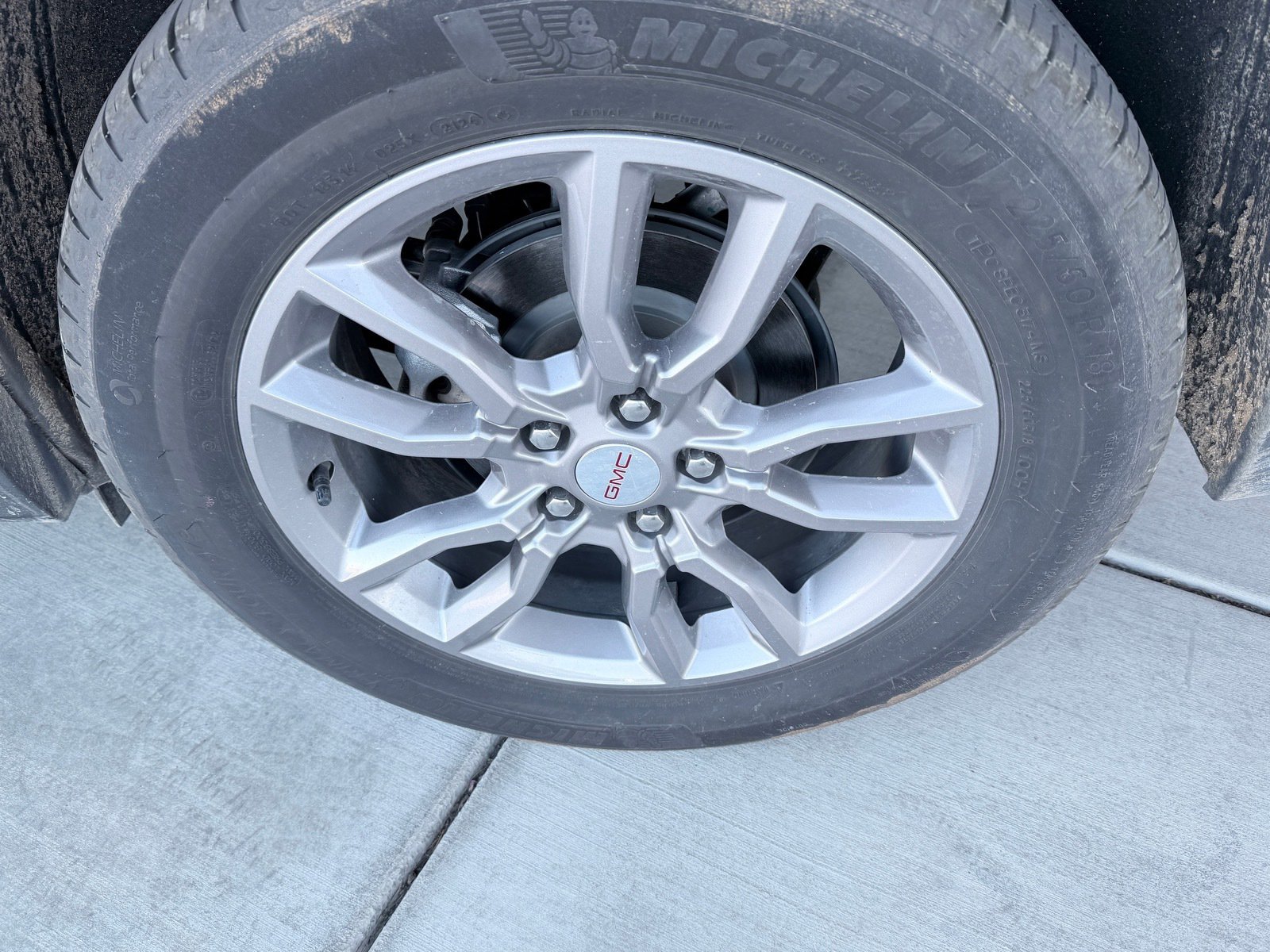 Used 2024 GMC Terrain SLT image 31