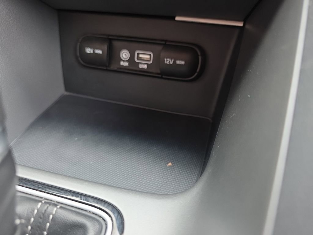 Used 2019 Kia Niro LX FWD image 17