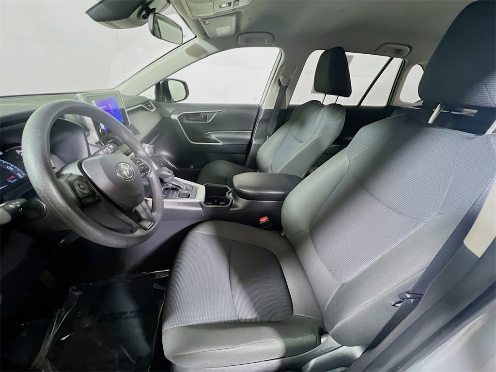 Certified 2025 Toyota RAV4 LE image 19