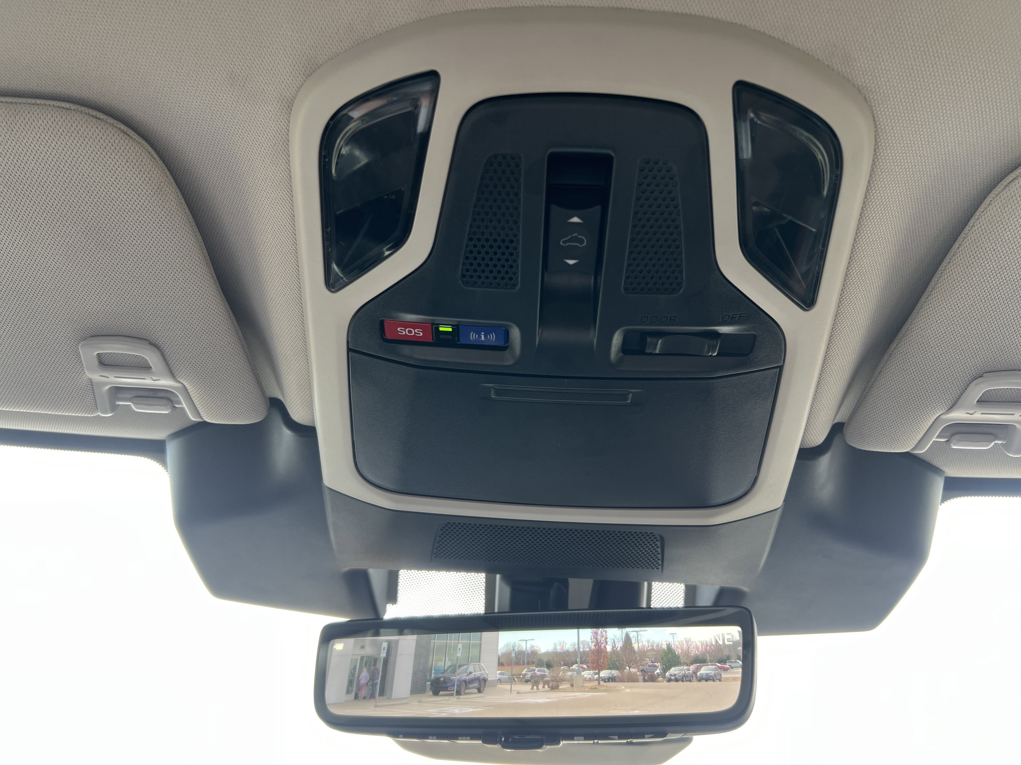 Used 2025 Subaru Outback Touring w/ Popular Package #2 image 30