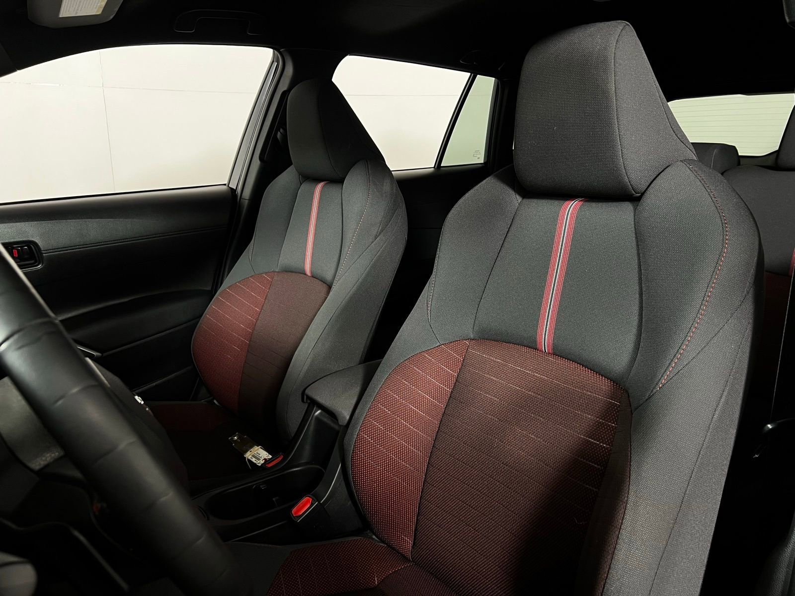 Certified 2024 Toyota Corolla Cross AWD Hybrid image 13