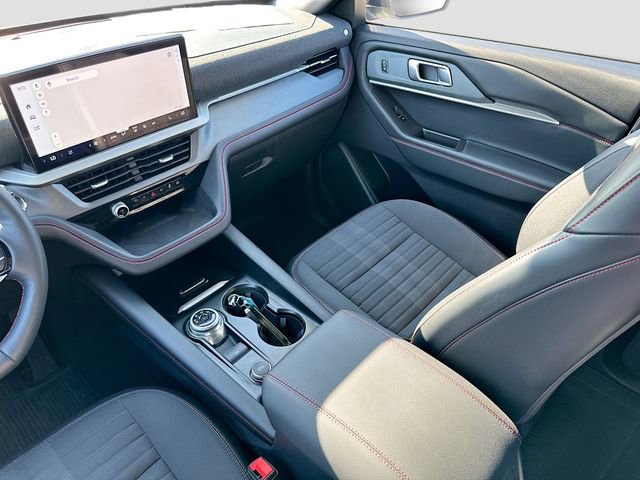Used 2025 Ford Explorer ST-Line RWD image 21
