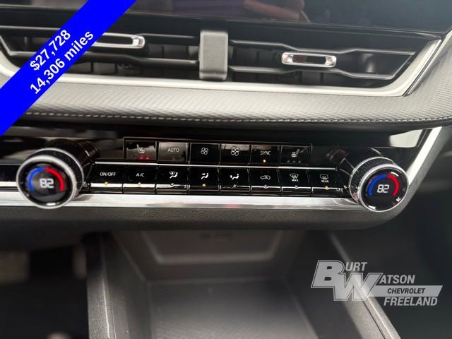 Used 2025 Chevrolet Equinox LT w/ Convenience Package II AWD/4WD image 18