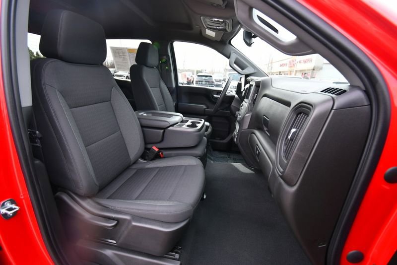 Used 2022 Chevrolet Silverado 1500 Custom AWD/4WD image 18
