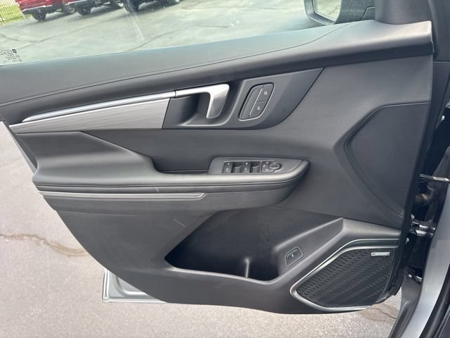 Used 2025 Buick Enclave Preferred FWD image 16