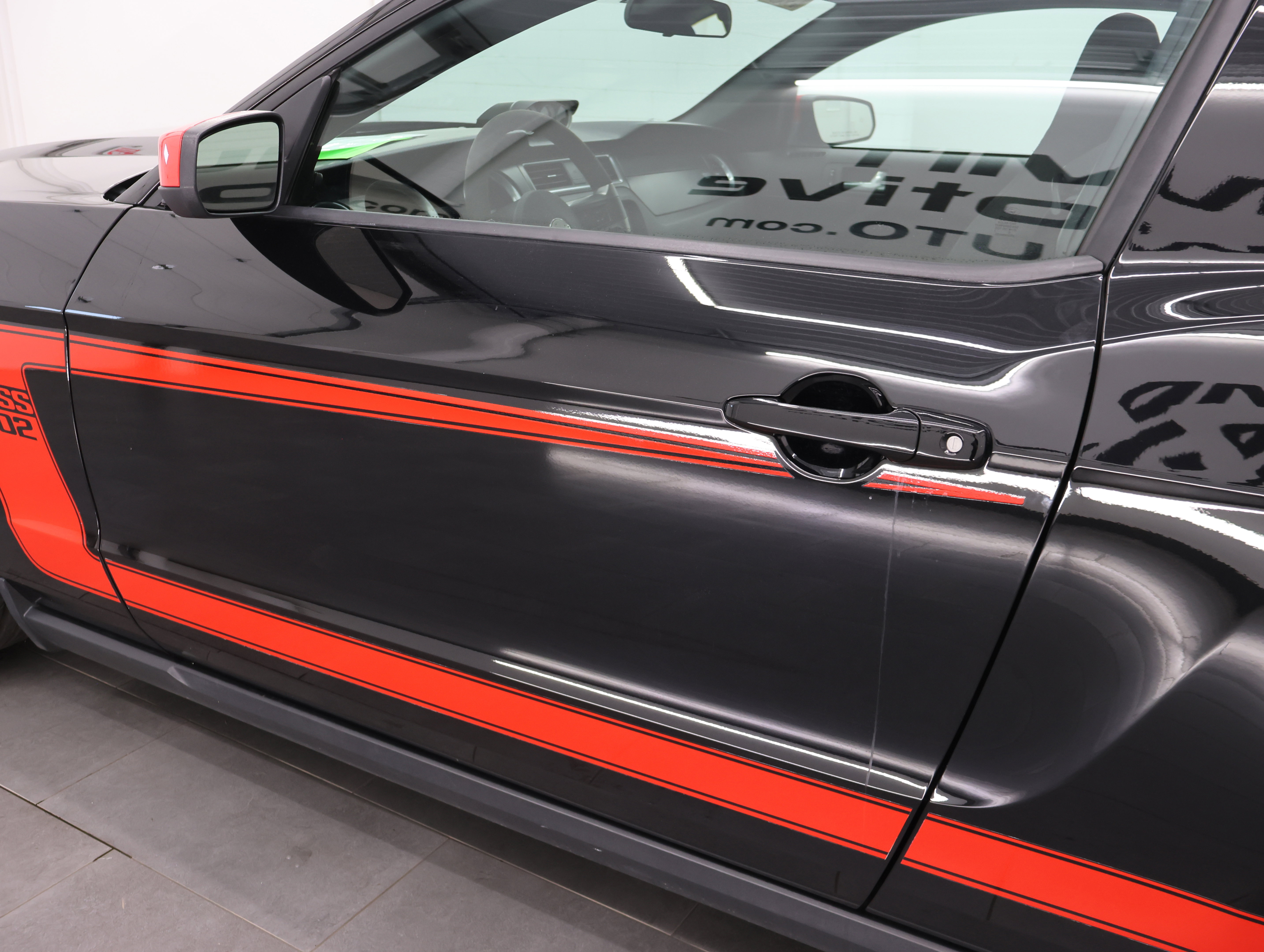 Used 2012 Ford Mustang Boss 302 RWD image 29