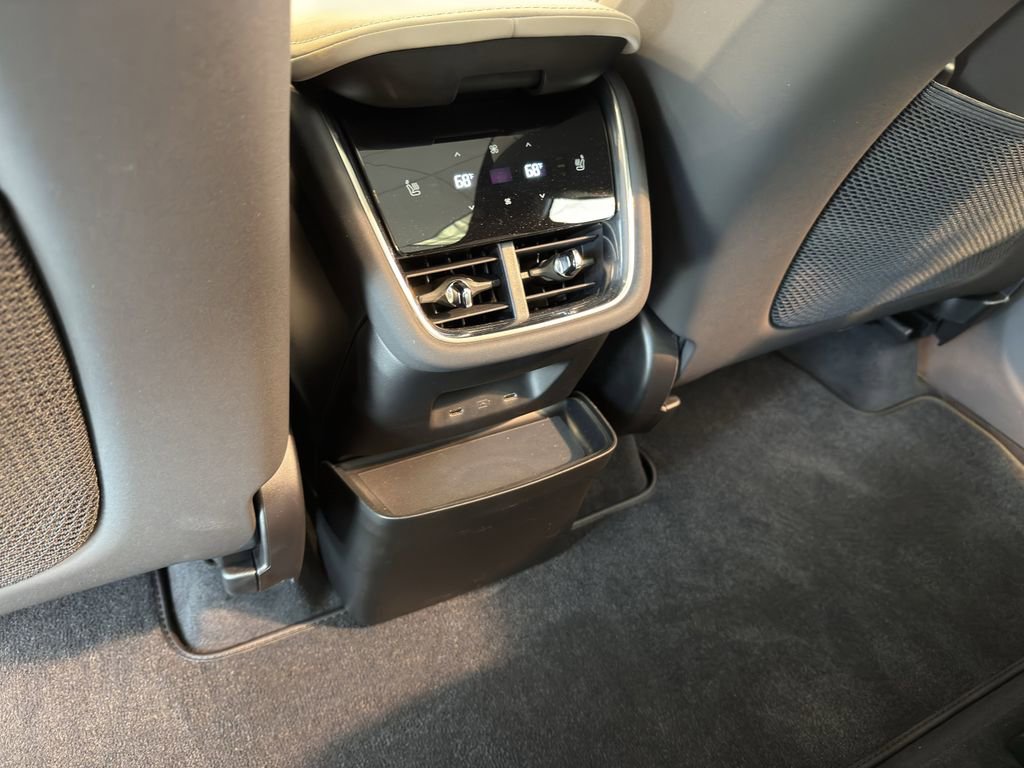 New 2025 Volvo EX90 Ultra image 15