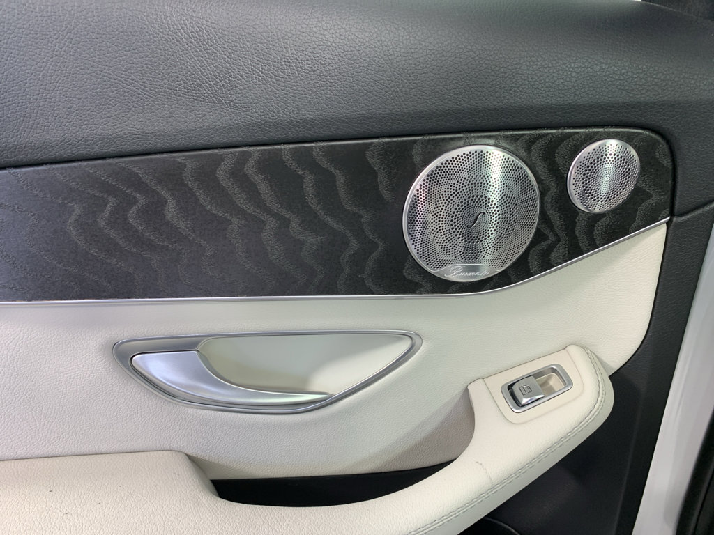 Used 2017 Mercedes-Benz C 300 4MATIC Sedan image 32