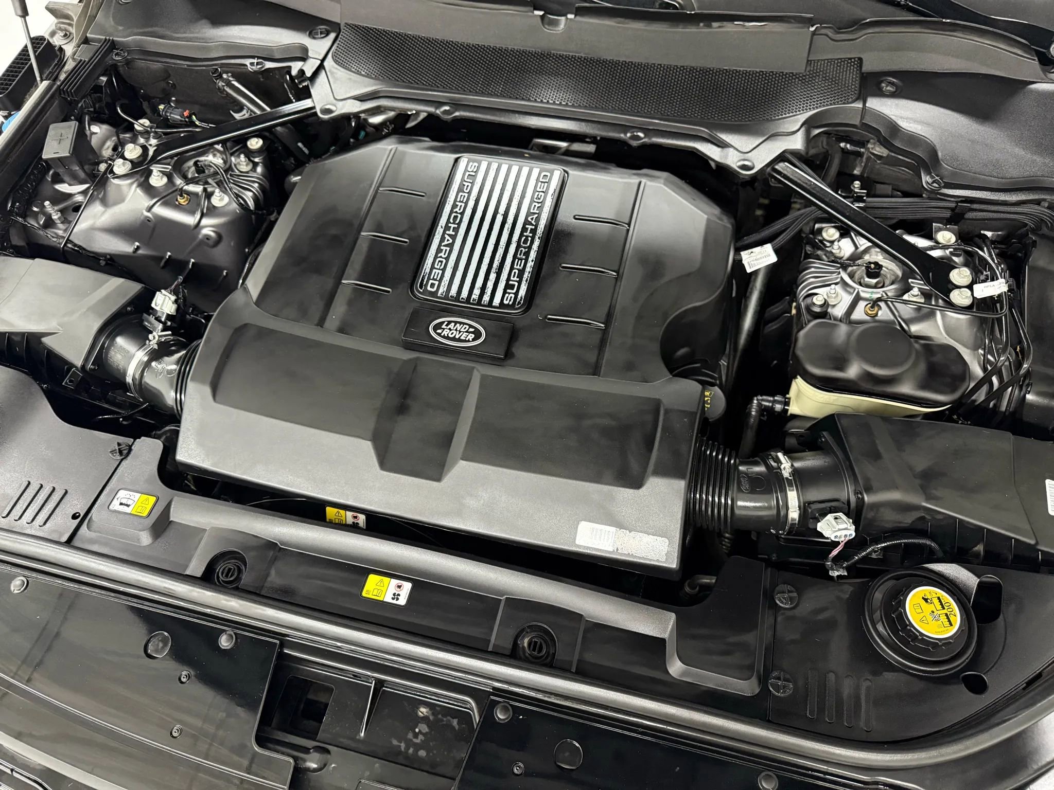 Used 2019 Land Rover Range Rover Long Wheelbase Supercharged AWD/4WD image 57