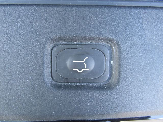 Used 2025 Ford Expedition Active image 30